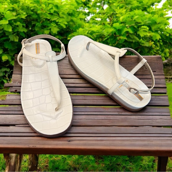 New Sam Edelman Women's Naomi Ivory Sandal ￼ ~Size 7.5 - Picture 3 of 12